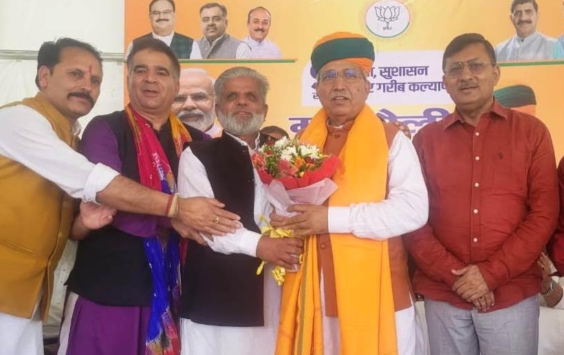 Modi govt developing J&K on war footing: Union Minister Meghwal