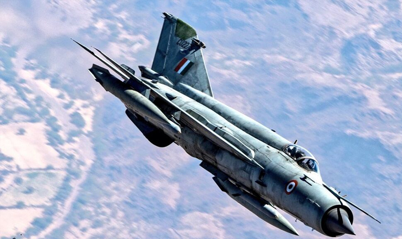 MiG-21 fighter jet of Indian Air Force crashes near Suratgarh, Rajasthan
