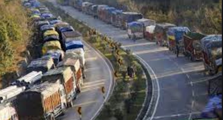 No traffic on Srinagar-Jammu NH on Wednesday
