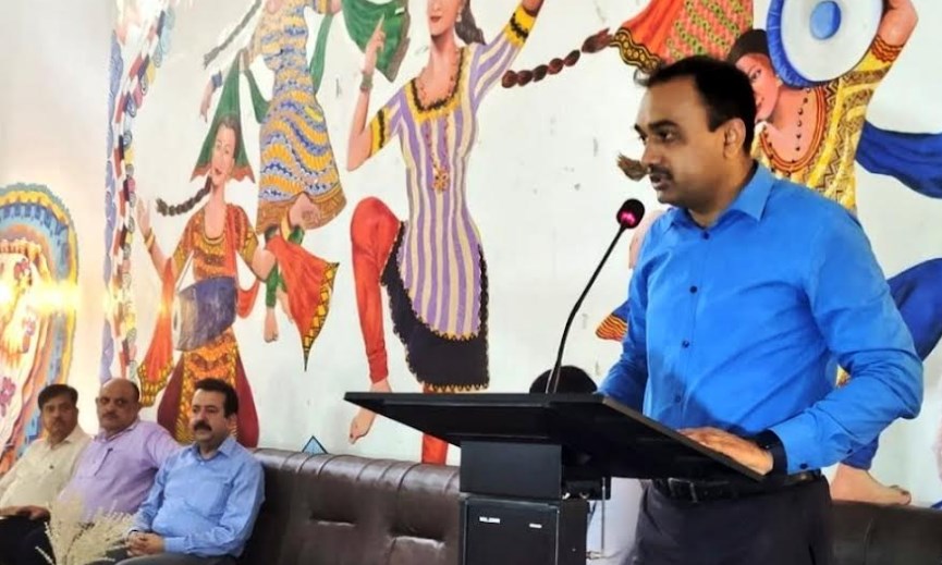 Div Com Jammu calls for effective orientation of Children in Disaster Management