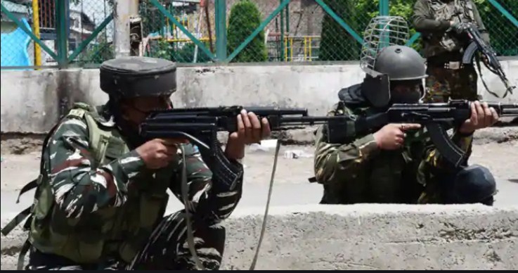 Encounter breaks out in Melhora area of Jammu and Kashmir’s Shopian, one terrorist killed