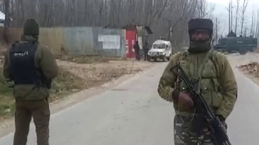One terrorist killed in Pulwama district of Jammu and Kashmir