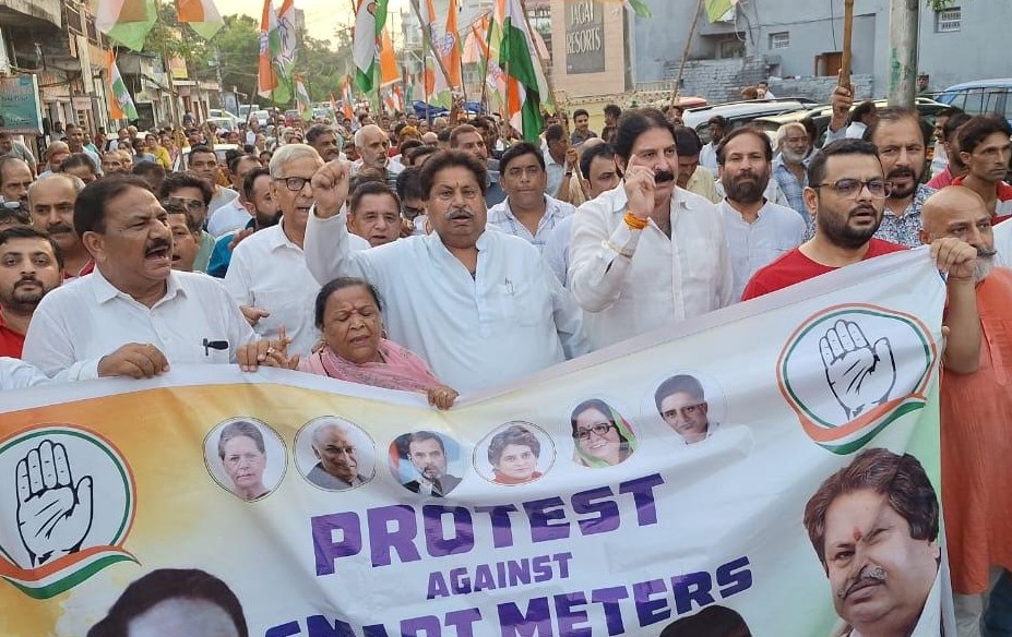 Congress protest against installation of smart meters