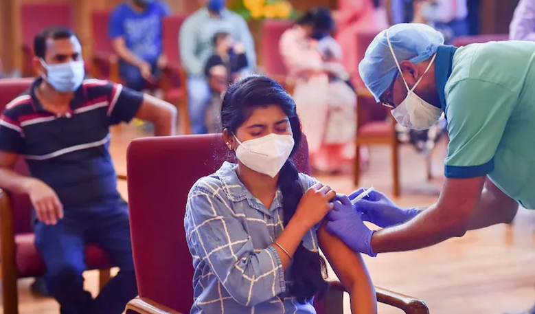 India reports 36,083 new COVID cases, 493 deaths in 24 hours