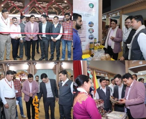 J&K Pavilion promotes Handicrafts, Handloom products under ‘Vocal for Local’ campaign