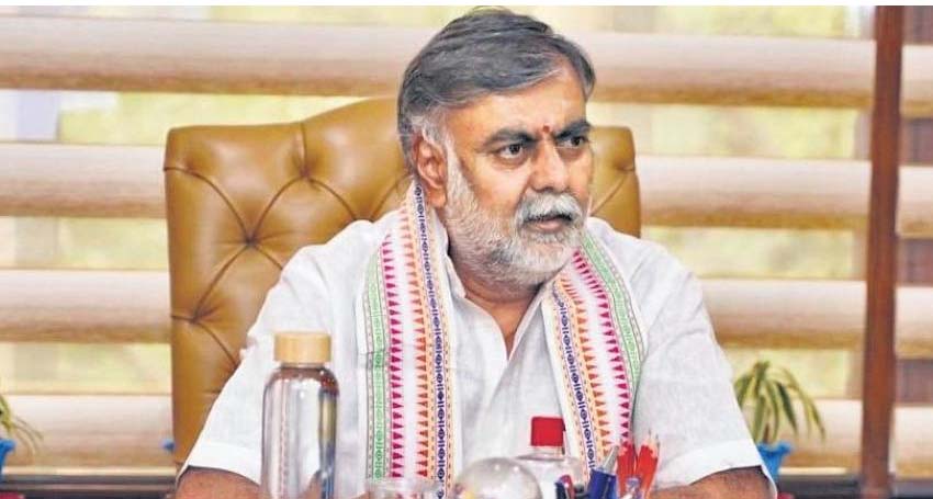 Rise in tourists in J&K: Prahlad Patel
