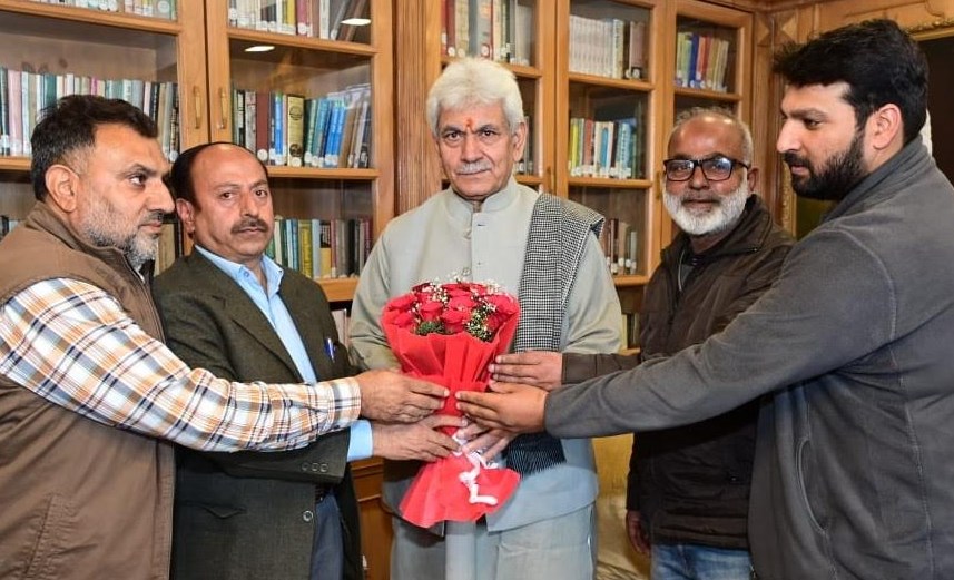 Delegation of All J&K Government Pharmacists Association calls on Lt Governor