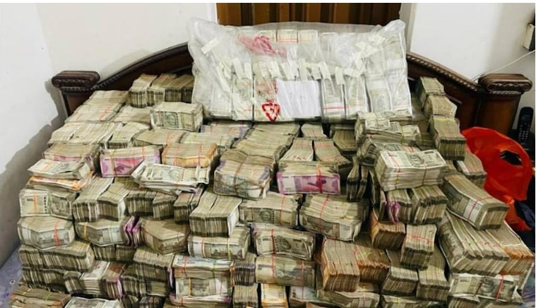 ED raids six places in Kolkata, around Rs 7 crore in cash recovered