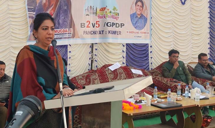 Yasha Mudgal visits Kunfer Panchayat; Interacts with PRIs, locals
