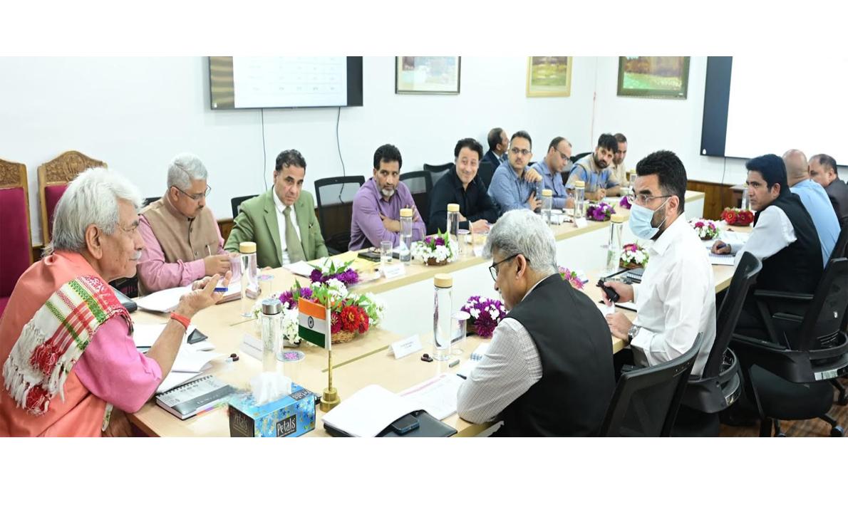 Lieutenant Governor reviews progress of Pradhan Mantri TB Mukt Bharat Abhiyaan in J&K UT