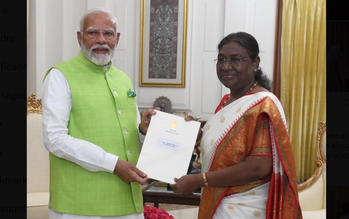 PM Modi tenders resignation to President Murmu ahead of next government formation