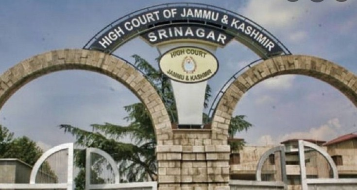 Re-registration of outside vehicles: J&K High Court seeks govt's response on fresh contempt plea