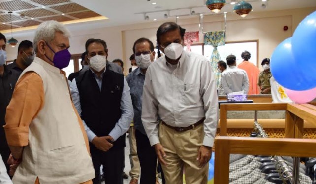 Lt Governor inaugurates World Bank funded Rs 4.35 cr Showroom cum Interpretation Centre at Govt. Woolen Mill, Bemina