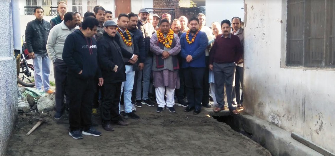 Sat kickstarts developmental works in Shant Nagar