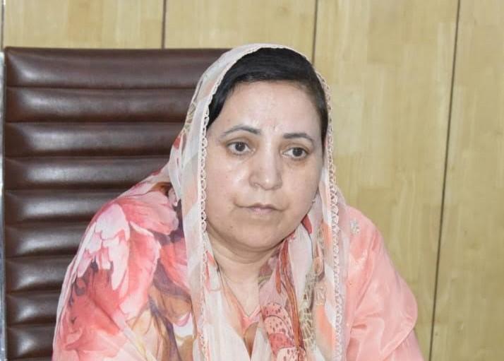 Sakeena Itoo reviews performance, functioning of J&K Medical Supplies Corporation Limited