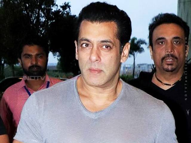 Salman Khan helps 25,000 daily wage workers of Film Industry 