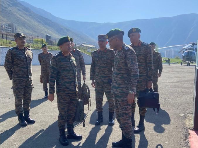 Army chief General Upendra Dwivedi reached Srinagar