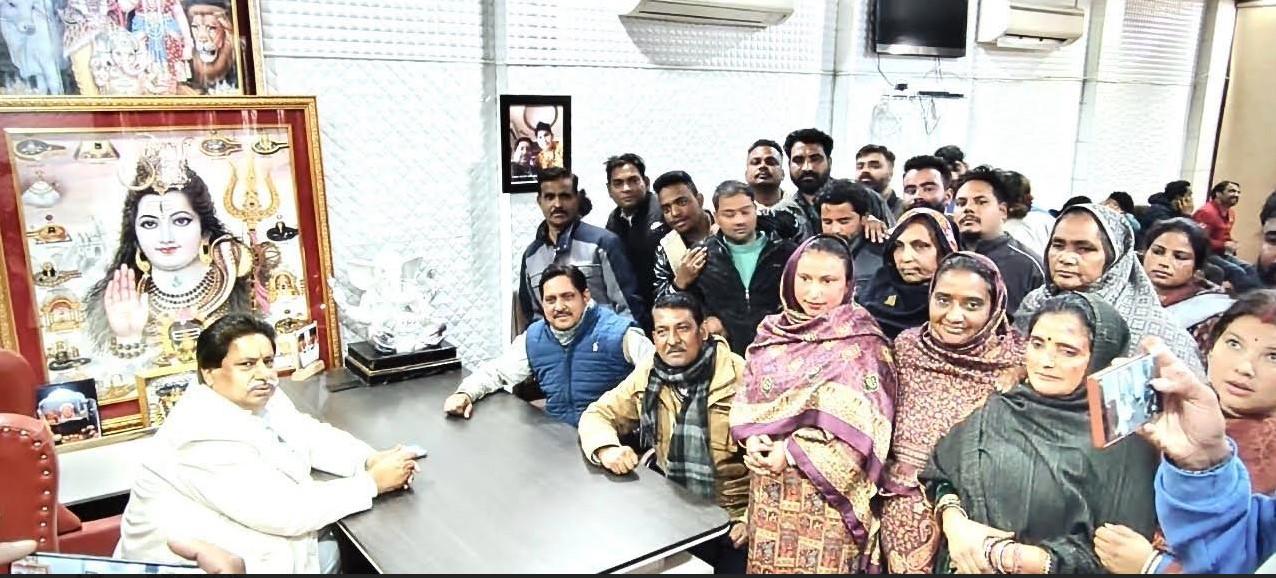 Bhalla urges action on public issues, vows Congress will stand with citizens