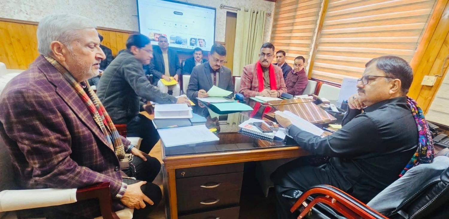 Forest Minister reviews Water Supply Schemes in Jammu North