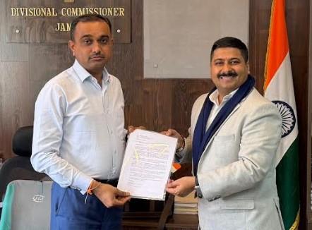 Ghair Mumkin Khad Issue: Gaurav Gupta meets Divisional Commissioner Jammu, presses for early resolution