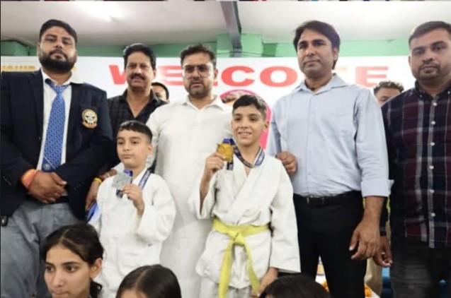 Satish Sharma emphasizes youth empowerment to build drug-free J&K