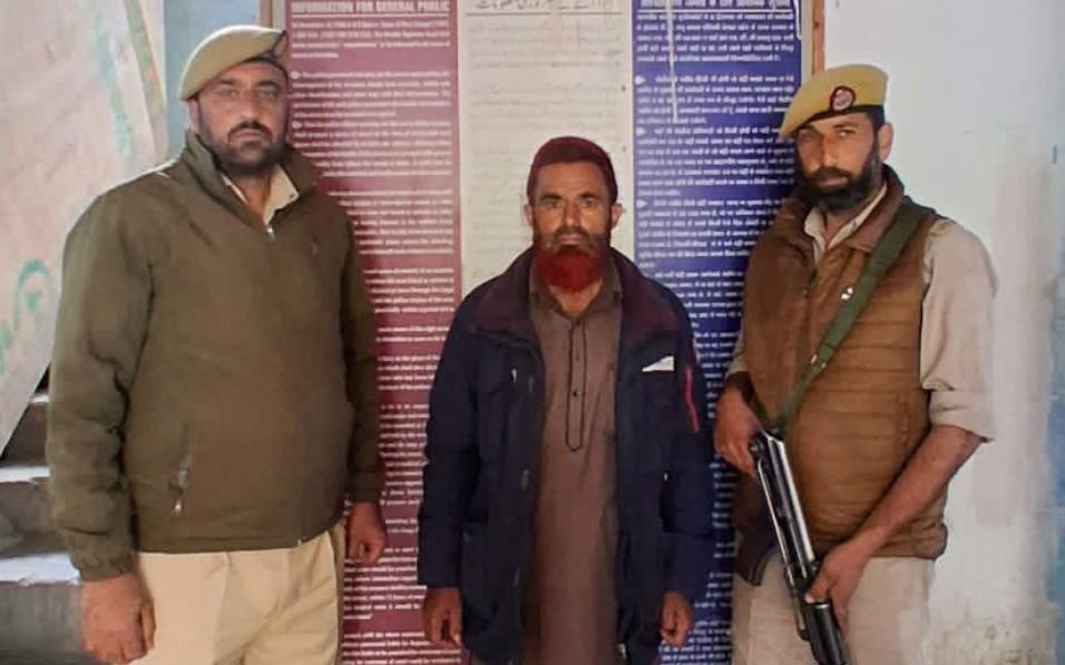Police Bust Fake Amarnath Yatra Facilitation Racket, Arrest Fraudster in Ganderbal