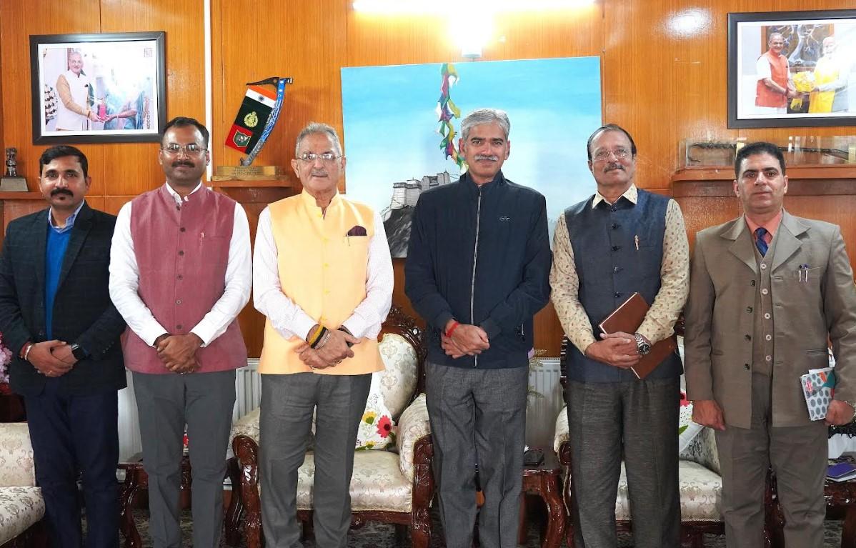 LG Kavinder stresses strengthening MSMEs, empowering women SHGs in Ladakh