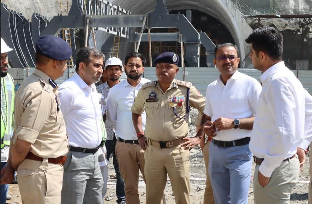 Divisional Commissioner and IGP Jammu review Shri Amarnath Ji Yatra arrangements in Ramban