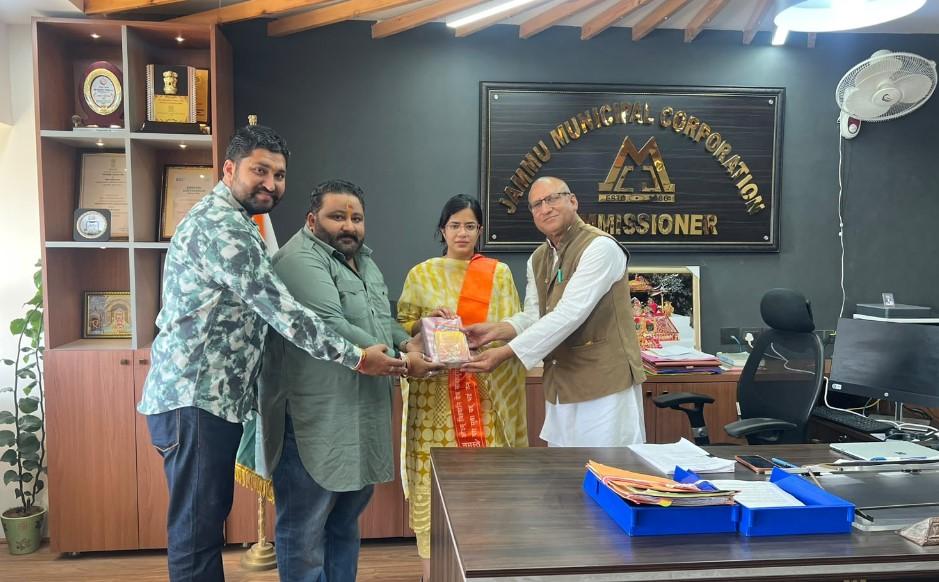 Chandan Datta Meets Jammu MC, Seeks Support for Gurukul and Gaushala Development