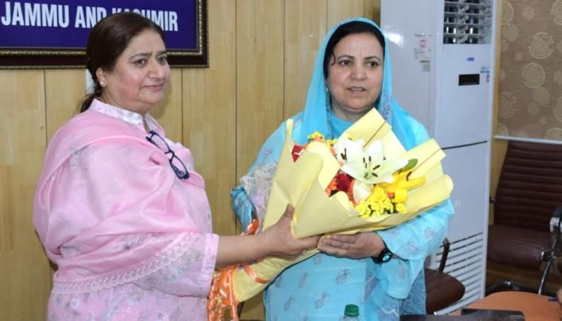 VC KU calls on Sakeena Itoo, discusses upcoming NAAC visit, academic initiatives