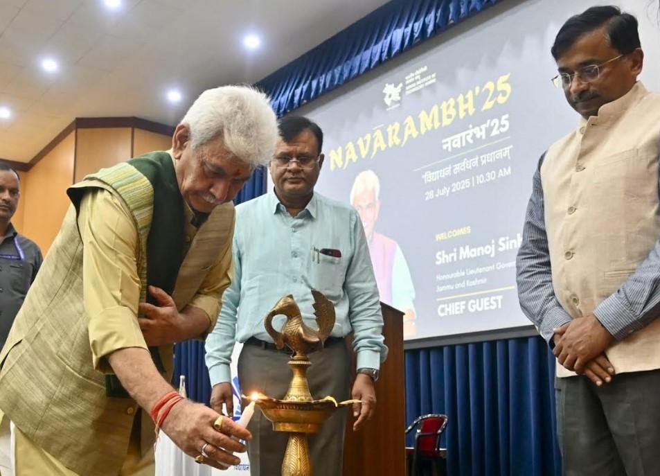 Lieutenant Governor addresses the Inaugural Ceremony 'Navarambh' to welcome incoming students of IIT Jammu
