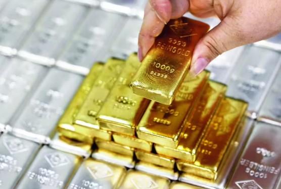 Gold rises ₹1,914 to ₹1.46 lakh/10g as easing geopolitical tensions boost sentiment