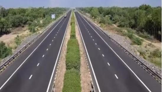 Govt fixes 12-month ceiling for highway projects worth up to Rs 300 crore