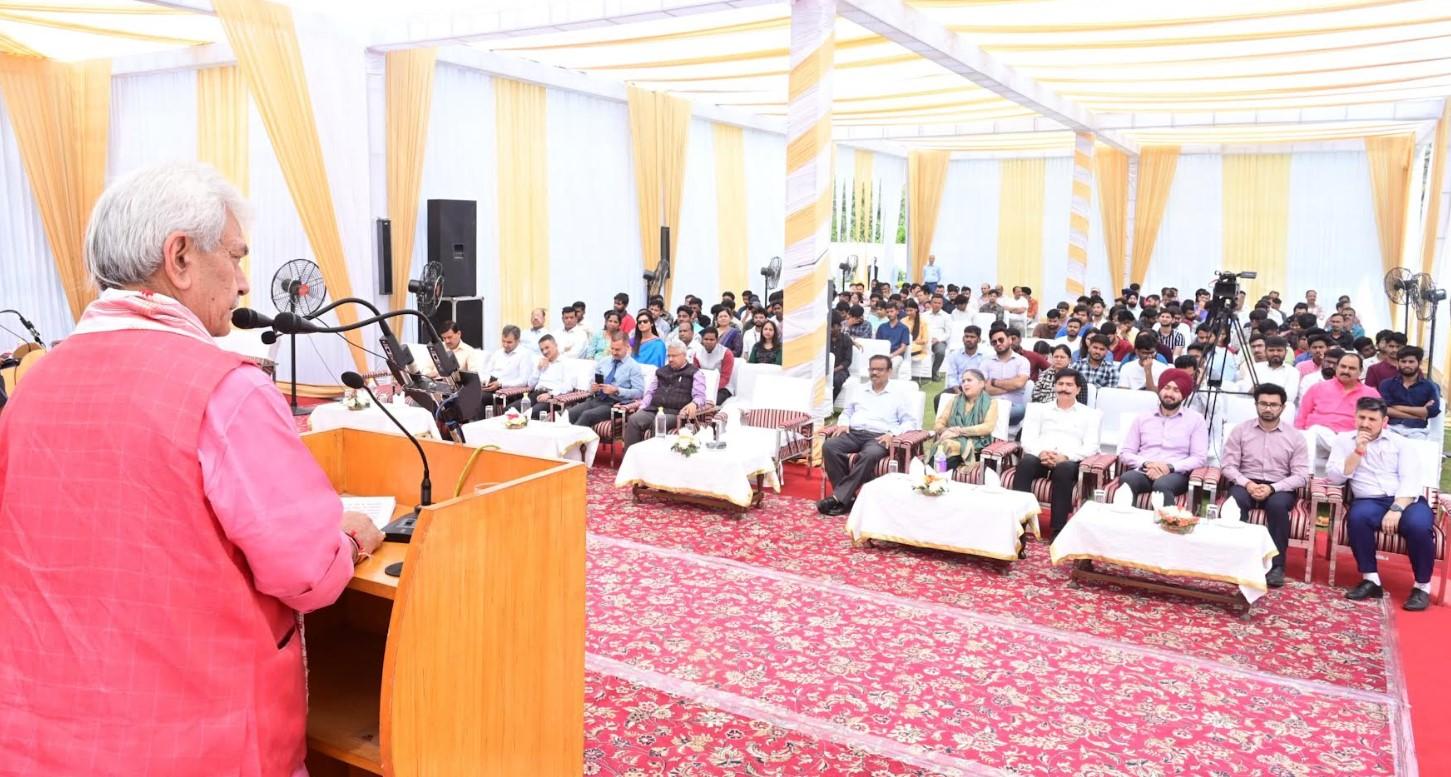 Lieutenant Governor attends Odisha Day ‘Utkala Dibasa’ celebration at Raj Bhawan