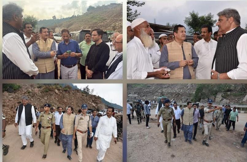 Javid Dar reviews status of NH-44 restoration, stresses on priority movement for fruit-laden trucks