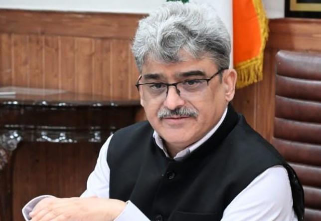 CS reviews budget utilization; stresses on capital expenditure and revenue realization