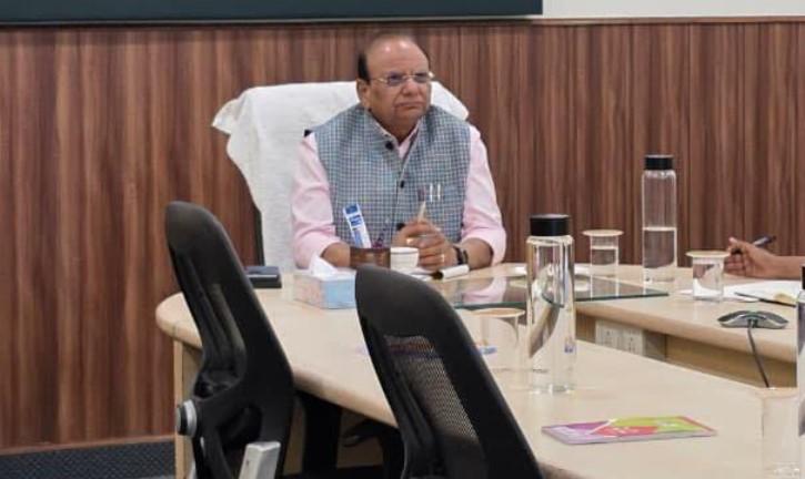 LG Saxena orders ban on single-use plastics, littering across Ladakh