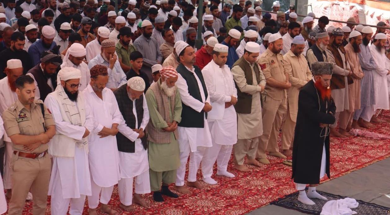 Jammu-Kashmir Celebrates Eid-Ul-Azha With Prayers For Global Peace