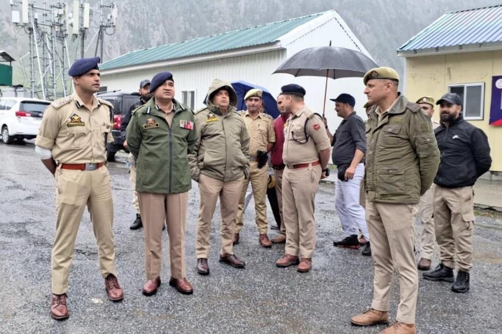 IGP Kashmir reviews security arrangements at Baltal base camp for Amarnath Yatra