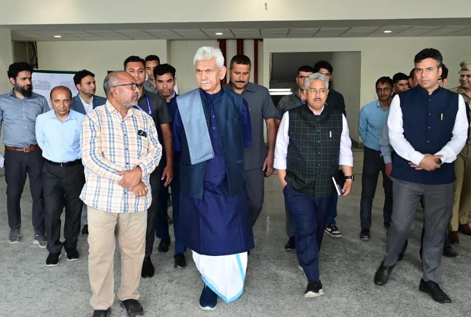 Lieutenant Governor conducts on-site inspection of Shri Amarnath Ji Shrine Board’s Office & Yatri Niwas at Pantha Chowk
