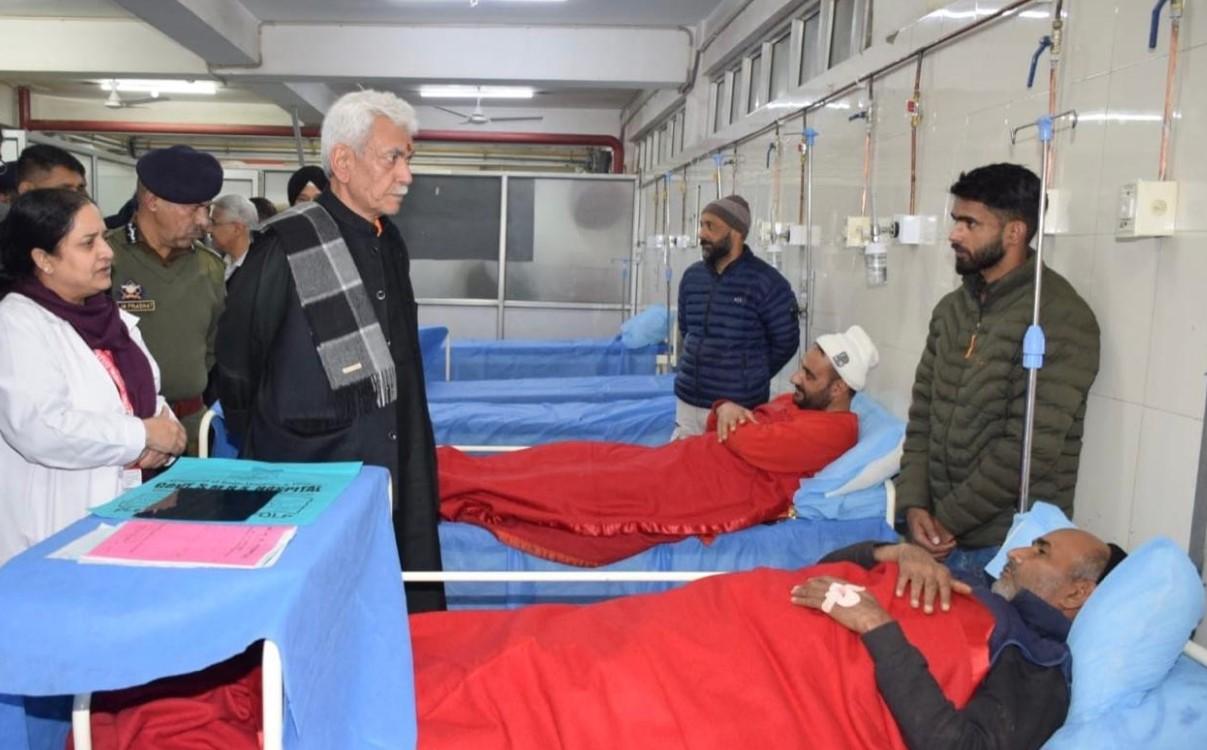 LG Sinha visits injured victims of Nowgam Police Station Blast at Ujala Hospital