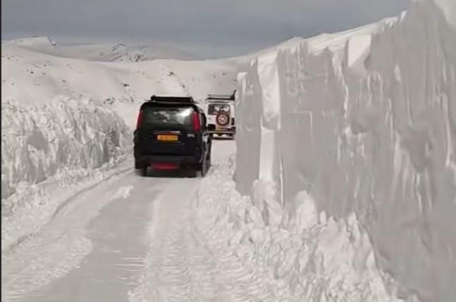 Bandipora–Gurez Road thrown open; Vehicles safely reach Gurez