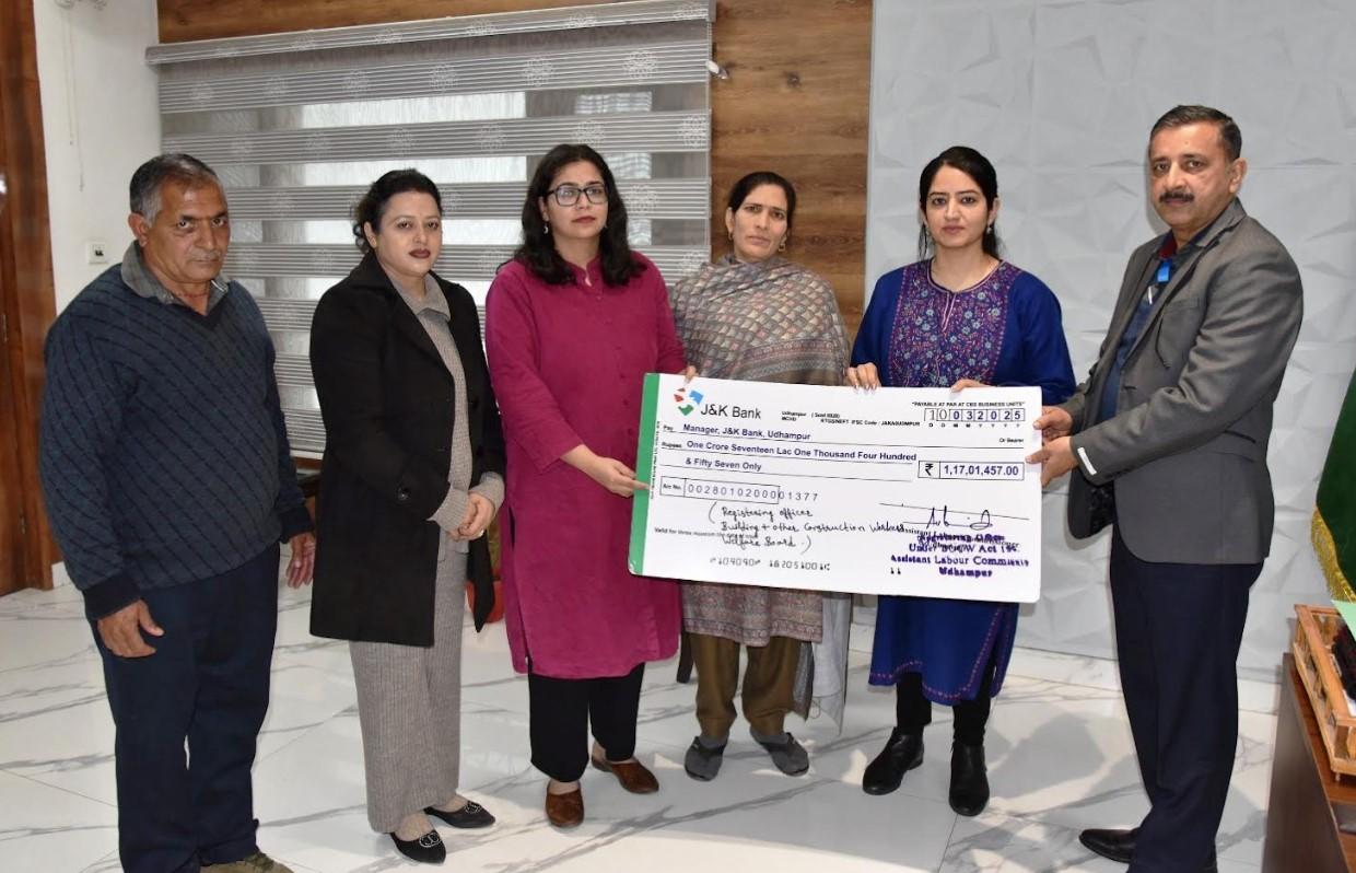 Rs 1.17 cr financial assistance provided to registered workers in Udhampur
