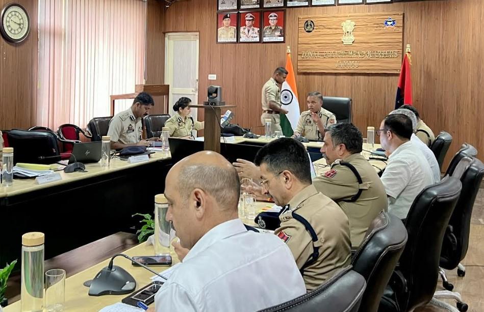 IGP Jammu chairs Zonal Crime Review Meeting at ZPHQ Jammu