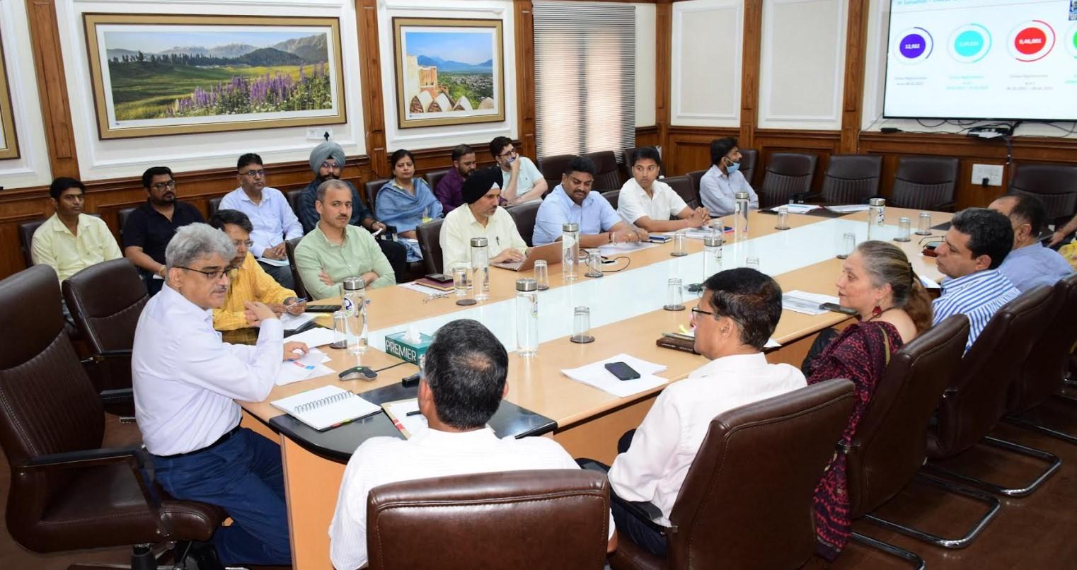Quality, timely disposal of grievances cornerstone of efficient administration: CS