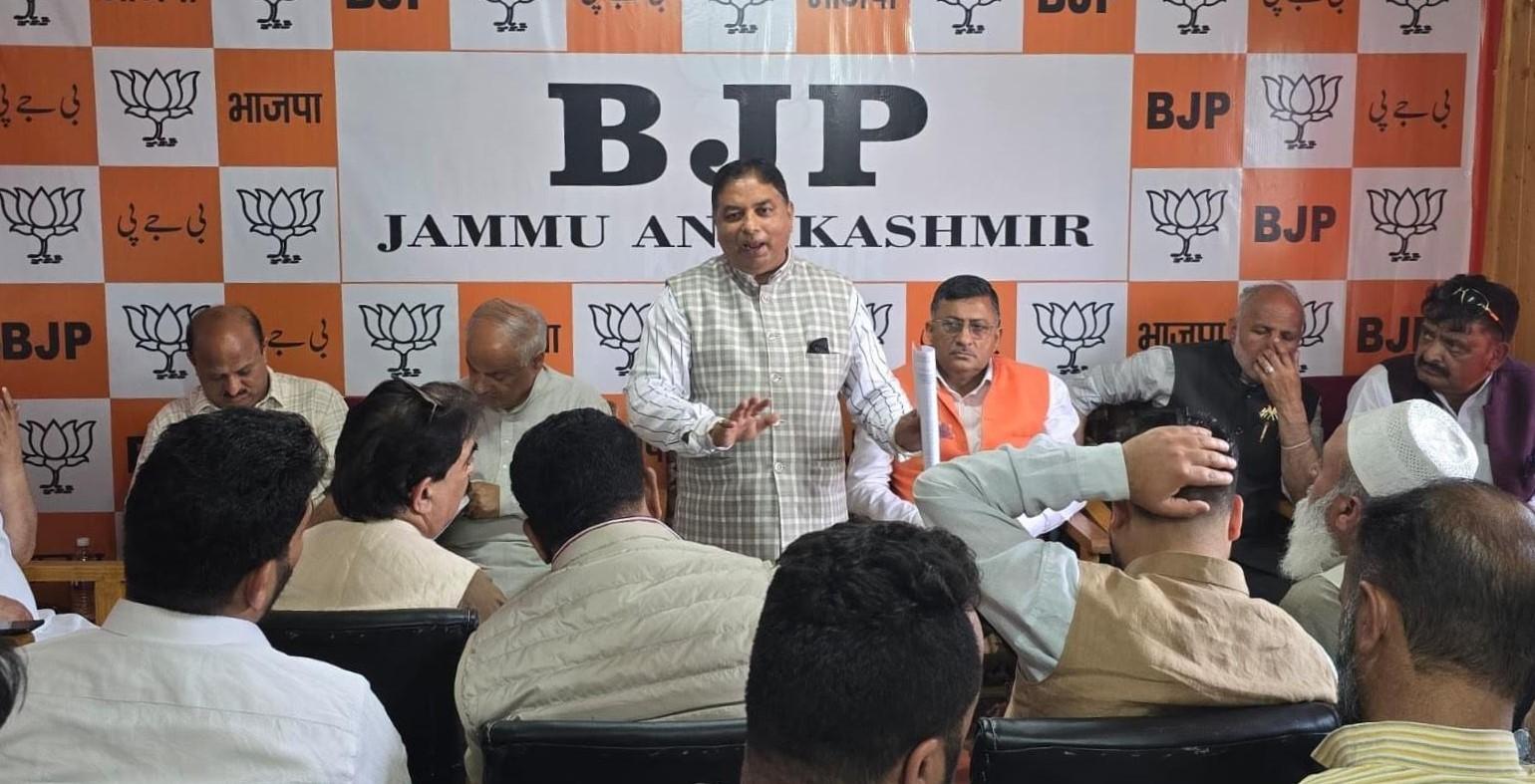 BJP holds key organizational meeting in Srinagar to strengthen party base in Kashmir
