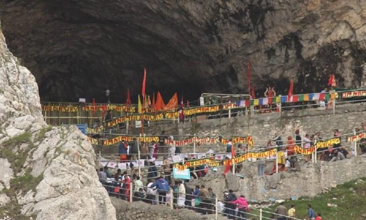 Fresh batch of 6,639 pilgrims sets out for Amarnath shrine from Jammu base camp