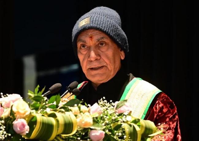 Our endeavour should be reduction in curriculum load and development of adaptable skills for future jobs: LG