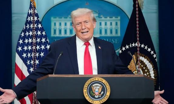 India Pak were going to go nuclear in my opinion Trump repeats claim to end conflict in briefing