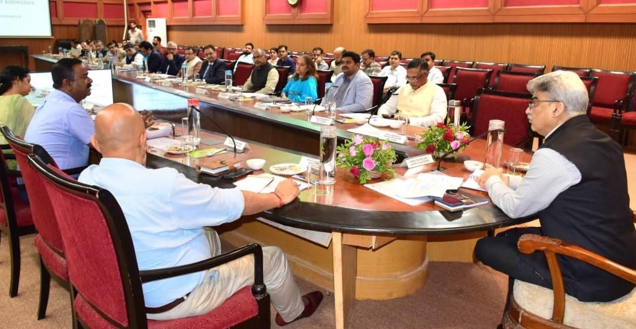 Leverage massive deregulations to boost industrial growth: Chief Secy